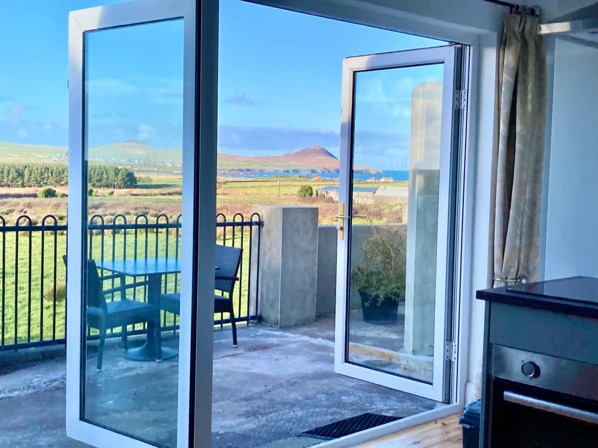 Cille Apartments, Ballyferriter Village エクステリア 写真